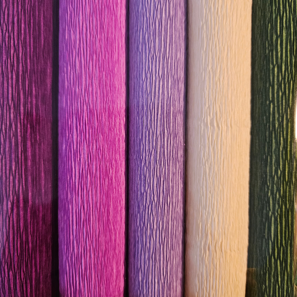 Kit de 5 mini rouleaux 25cm x 75cm de papier crêpé, dégradé violet/lilas