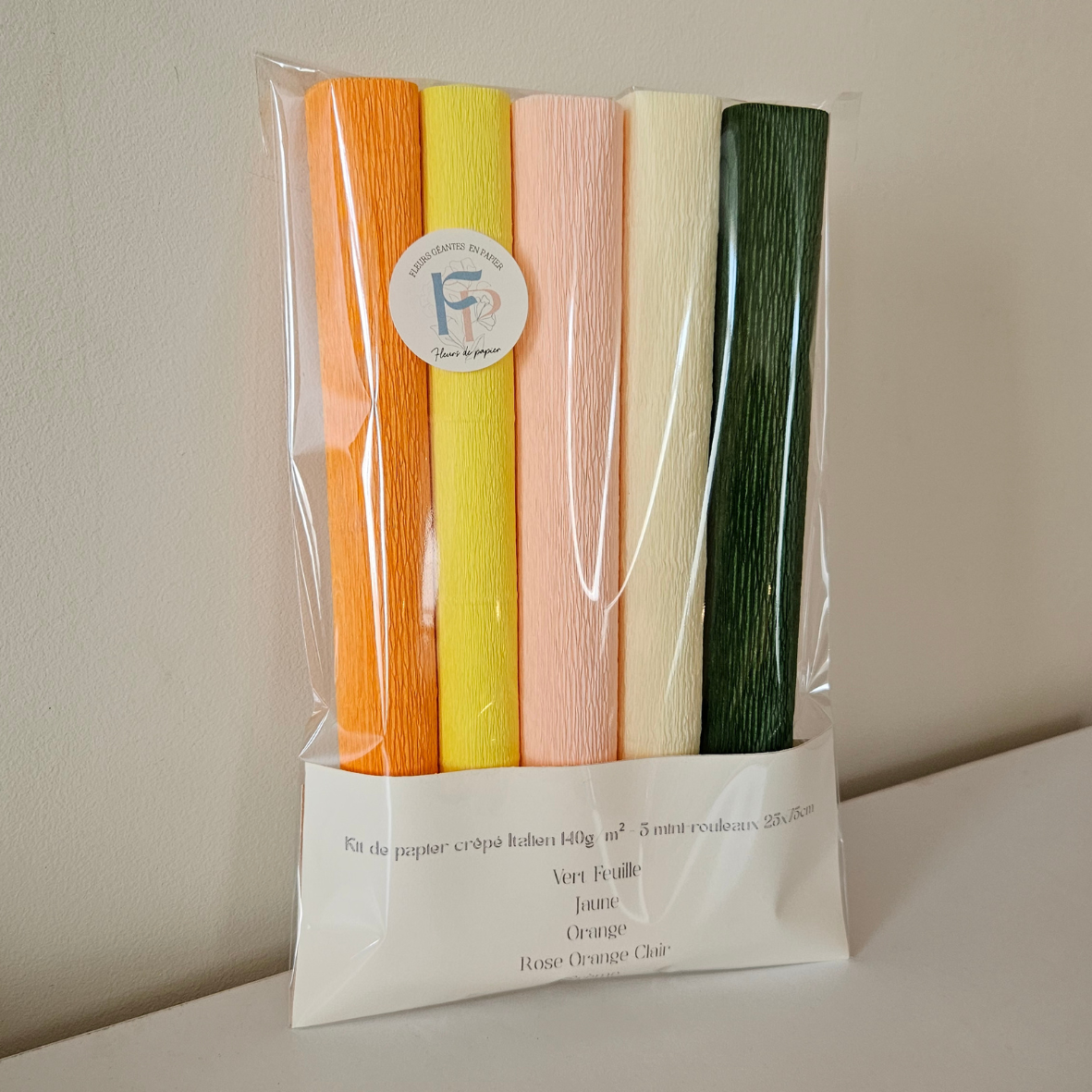 Kit de 5 mini rouleaux 25cm x 75cm de papier crêpé, dégradé orange/jaune/rose