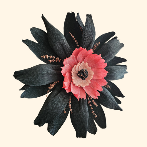 Décoration murale fleur en papier crépon italien et fleurs séchées "Lola" 50 cm