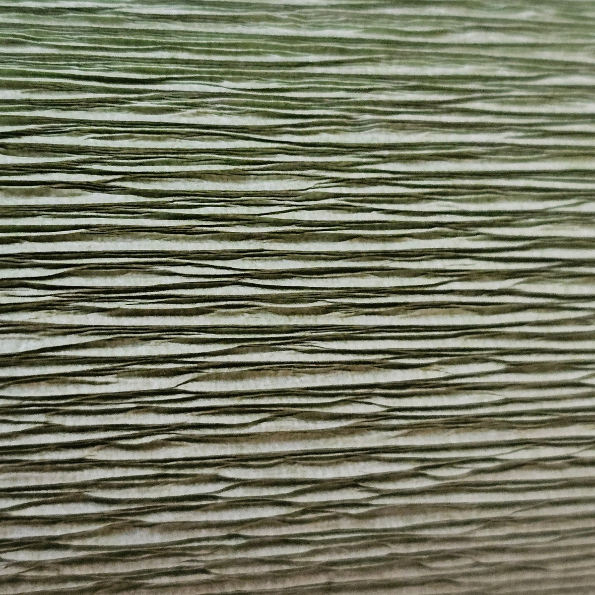 Papier crêpé italien VERT SAUGE - 562 - 140g/m2 Qualité supérieure 180g